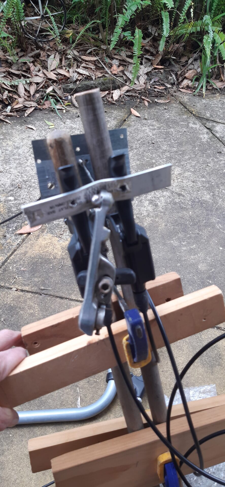 {static}/images/2024/2024-11-30-lever-back-bit.jpg