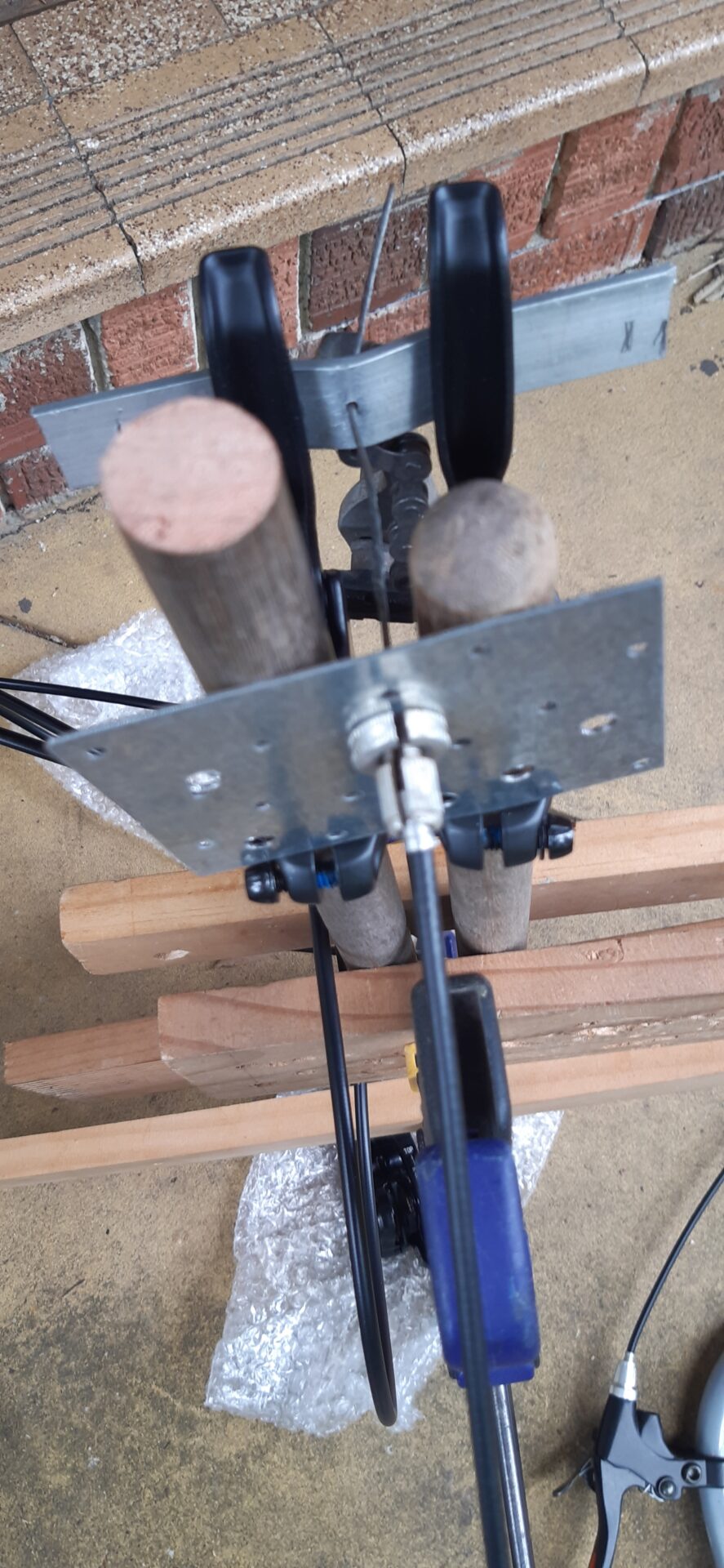 {static}/images/2024/2024-11-30-lever-pully-bit.jpg